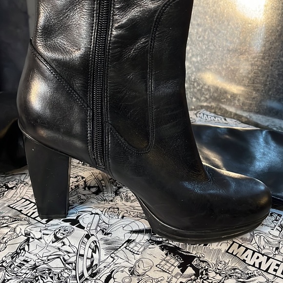 Kenneth Cole Reaction boots 8M - Picture 6 of 9